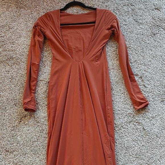 NWT SKIMS Saffron Everyday Low Back Long Dress Size S - Picture 3 of 8